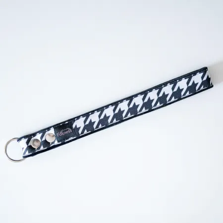 Rączka do smyczy dla psa Monochrome Mood - wodoodporna, trwała, wygodna, idealna na spacery