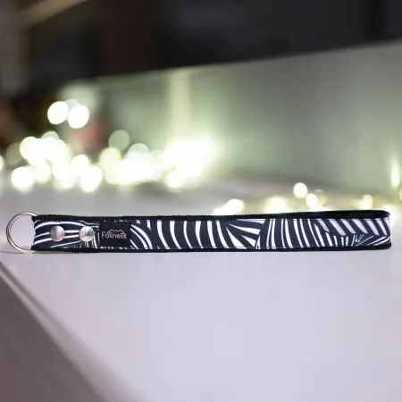 Rączka do smyczy dla psa Zebra Bloom - wodoodporna, trwała, wygodna, idealna na spacery